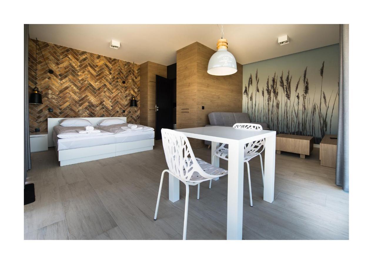 Hotel Ros Pisz Bagian luar foto