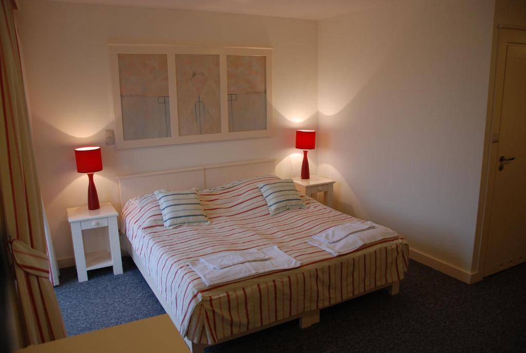 Hotel Ros Pisz Bagian luar foto